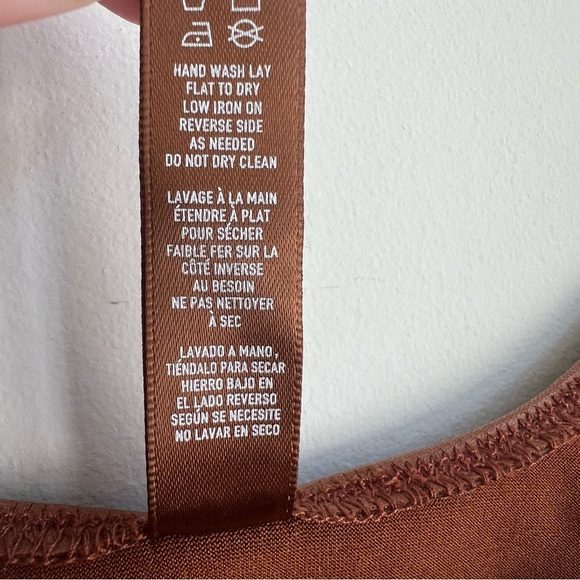 SKIMS Bodysuit WET JERSEY TANK Faux Leather COPPER Vegan Thong Scoop Neck Medium - Picture 9 of 13